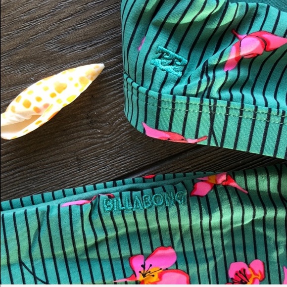 🌴🌼BILLABONG- SEAIN GREEN BIKINI SET🌼🌴 - Picture 6 of 8